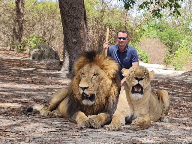 Roger with "His Majesties"