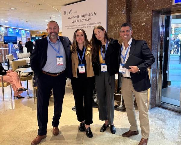 Simon Saunders and the GBR Team