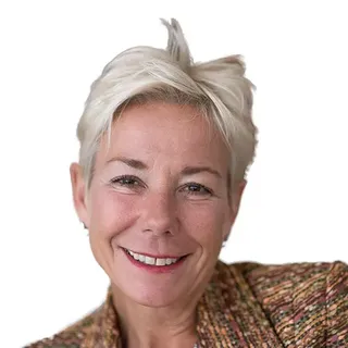 Cornelia Kausch(1).png