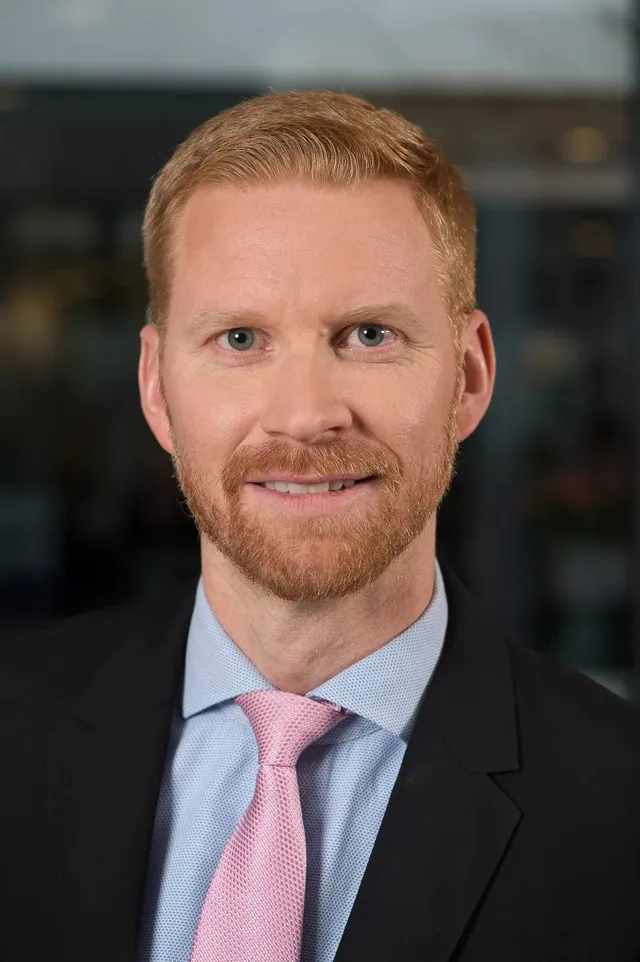 Universal Insights from Dr. Achim Schmitt